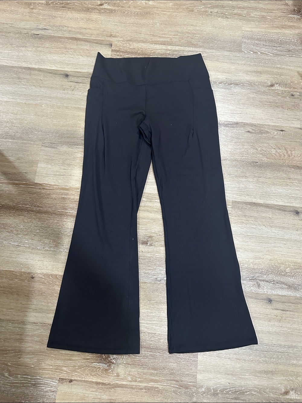 Black Women's Flare Yoga Pants softsculp